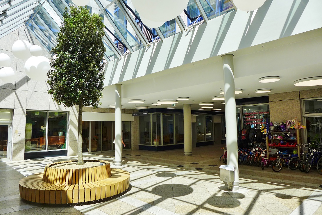 Shopping Mall Passage Einkaufszentrum Baum kaufen
